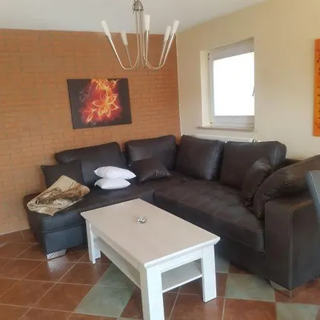 In Ostseenaehe Apartman Kröpelin